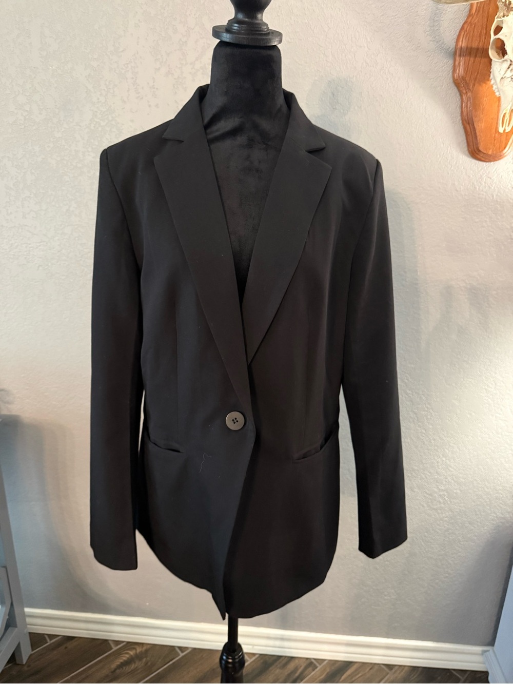 Women's Black Single-Button Blazer